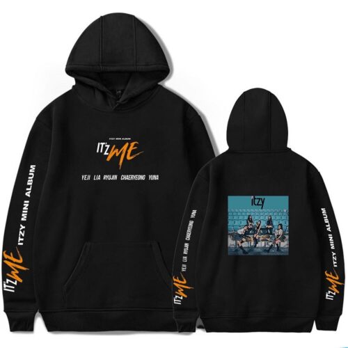 Itzy “ItzMe” Hoodie #4 + Socks